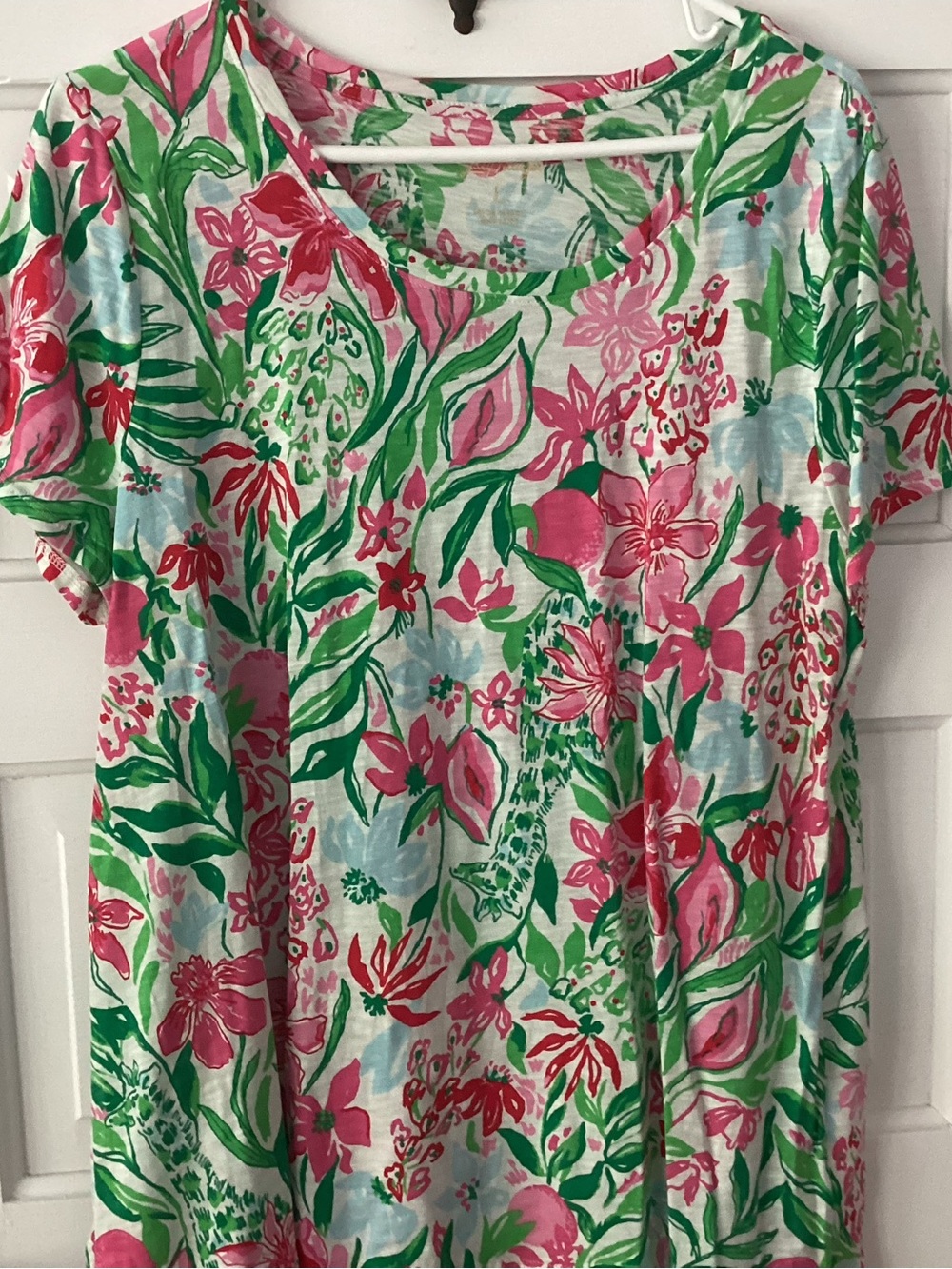 Lilly Pulitzer Pink & Green Tropical Floral Short Sleeve Tee